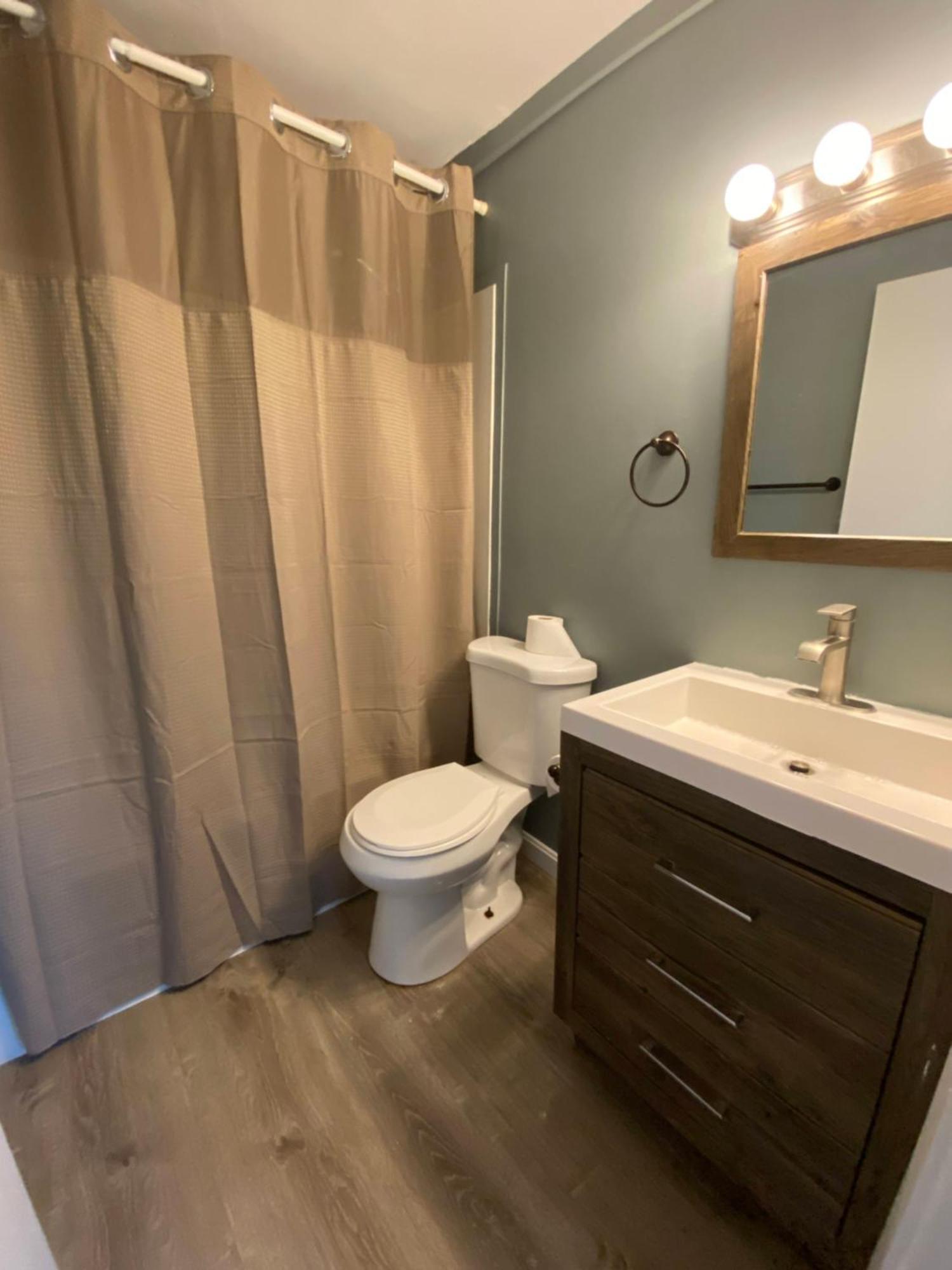23 B St Apartments ハンプトン エクステリア 写真